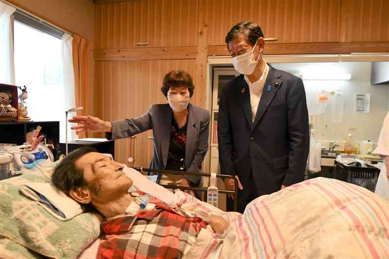 写真はときには物を言う」――水俣を世界に伝えた米写真家の軌跡 - Yahoo!ニュース