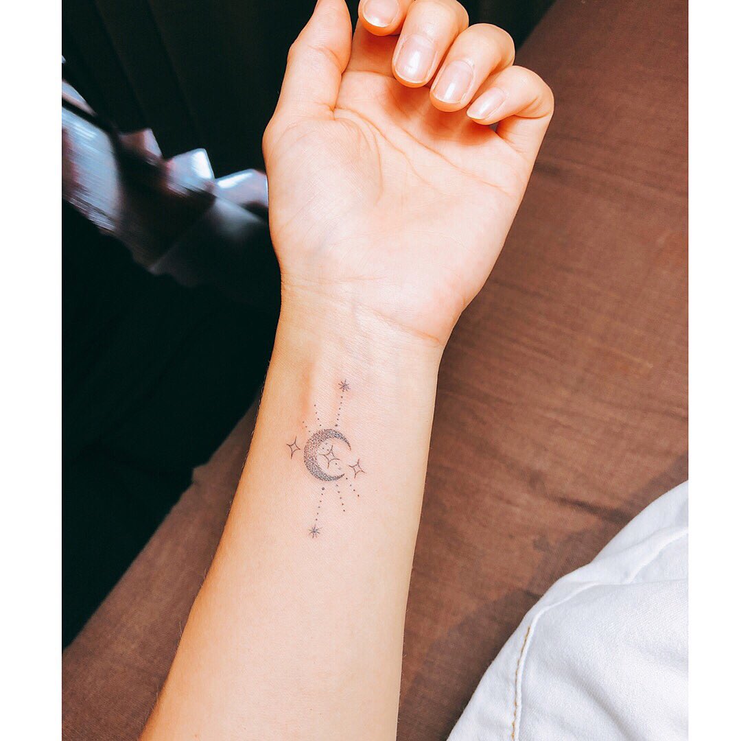 ジャグアタトゥーシールAC〜141 三日月コンパス英字二週間持ちますフリマアプリ ラクマ