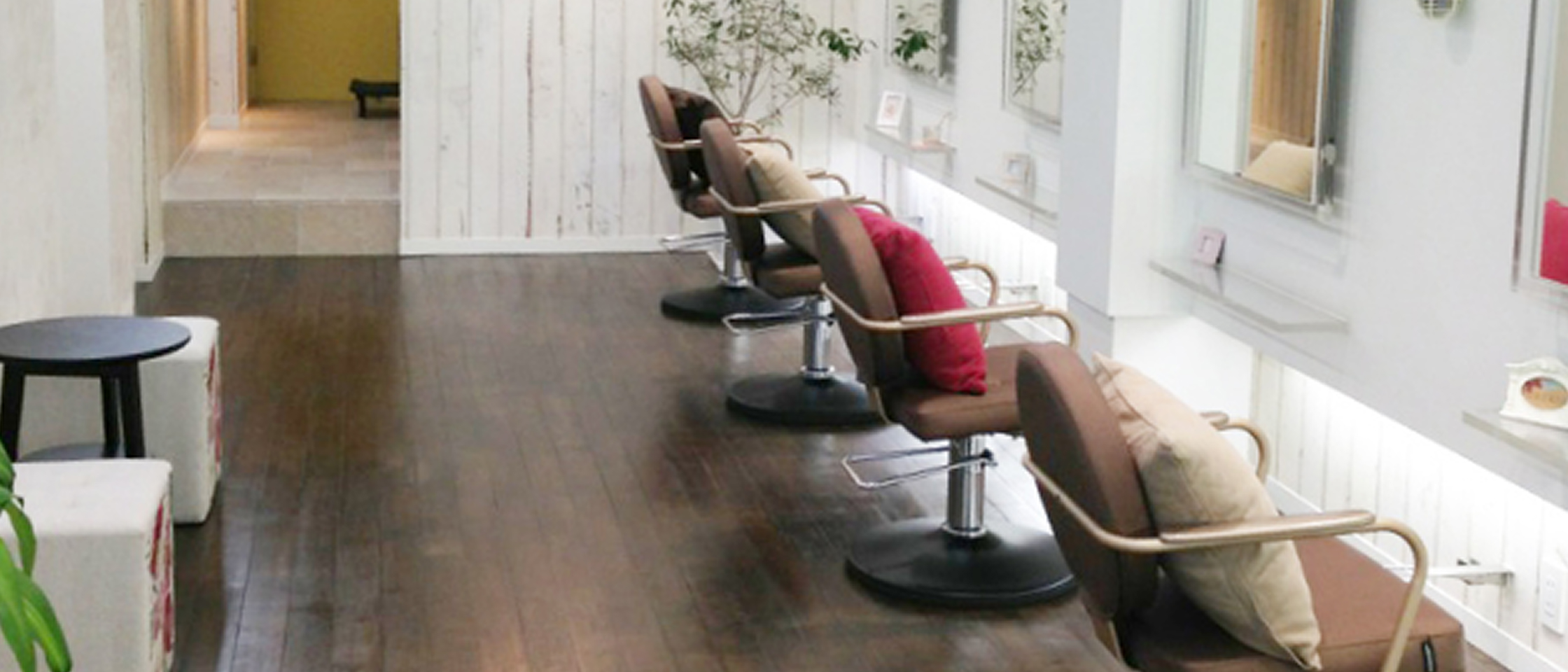 美容会館 - 桜川市・笠間市の美容室「美容会館」と福祉訪問理美容「髪や茨城 つくば支部 」、まつげエクステ専門店を運営しています