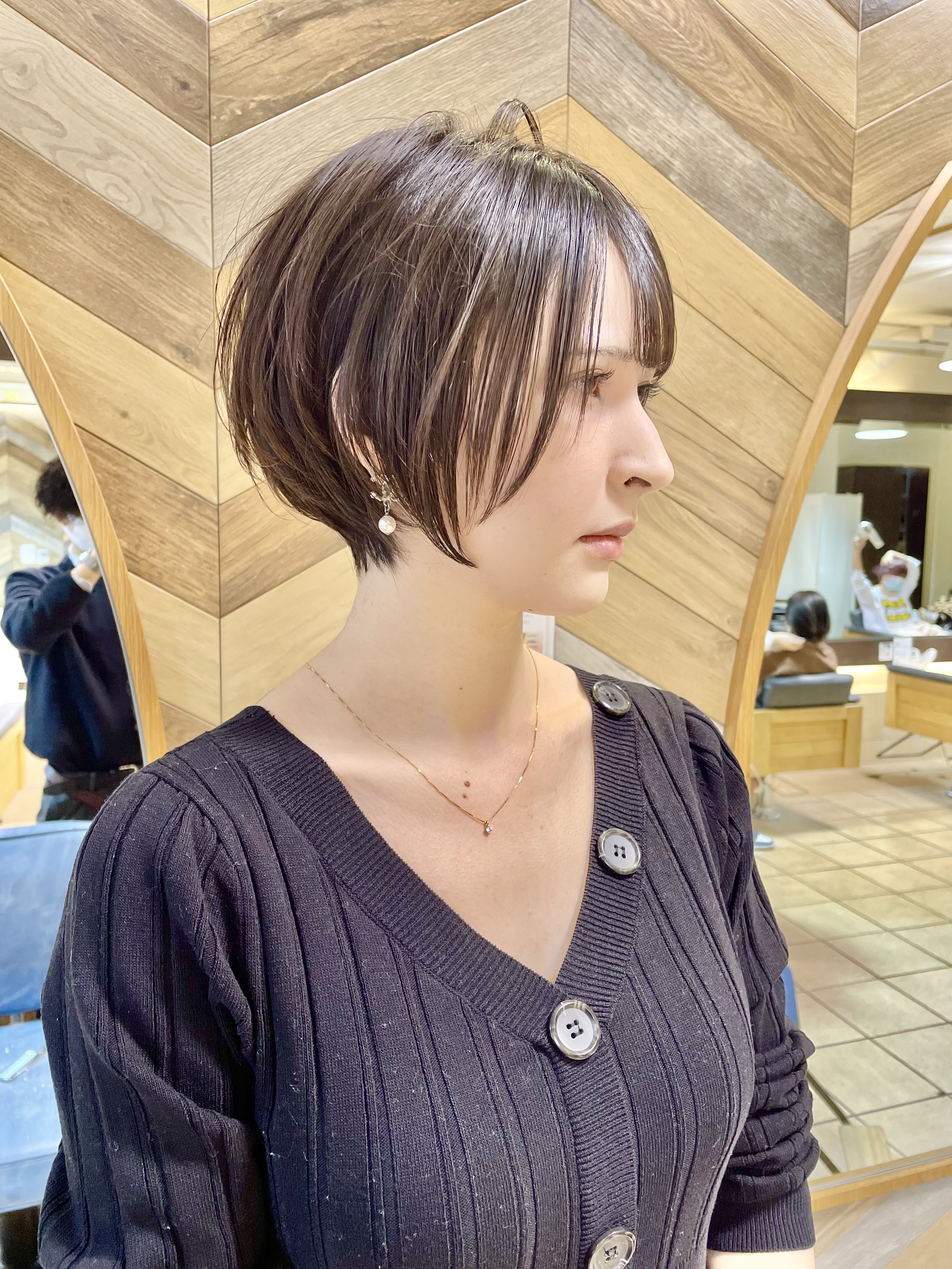 50代に人気のショートヘア60選 働く50代におすすめ！大人かっこいい雰囲気が叶う脱おばさんショートヘアWeb eclat50代 女性のためのファッション、ビューティ、ライフスタイル最新情報