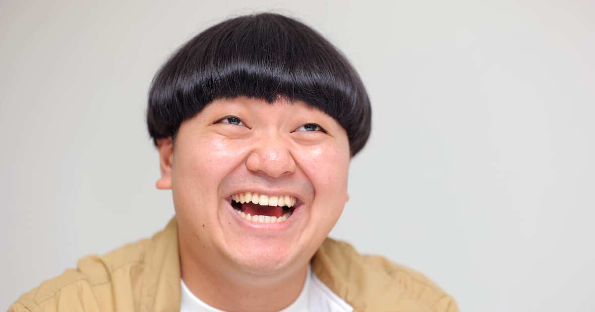 マッシュルームカット ユニセックス ブラウン キャラクター お笑い芸人 ハロウィンコスチューム 専用ネット付き ウィッグスタンド付き