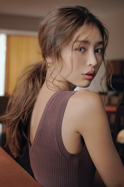 愛される人の特徴8選。男性から本気で愛される女性の法則を徹底解説Smartlog