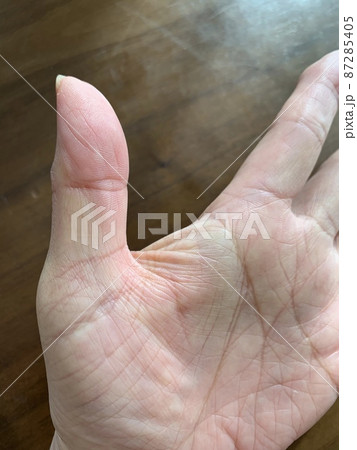 手相に「仏眼」がある人は“直感力”に優れ守られている？ 意味と見方を教えますOggi.jp