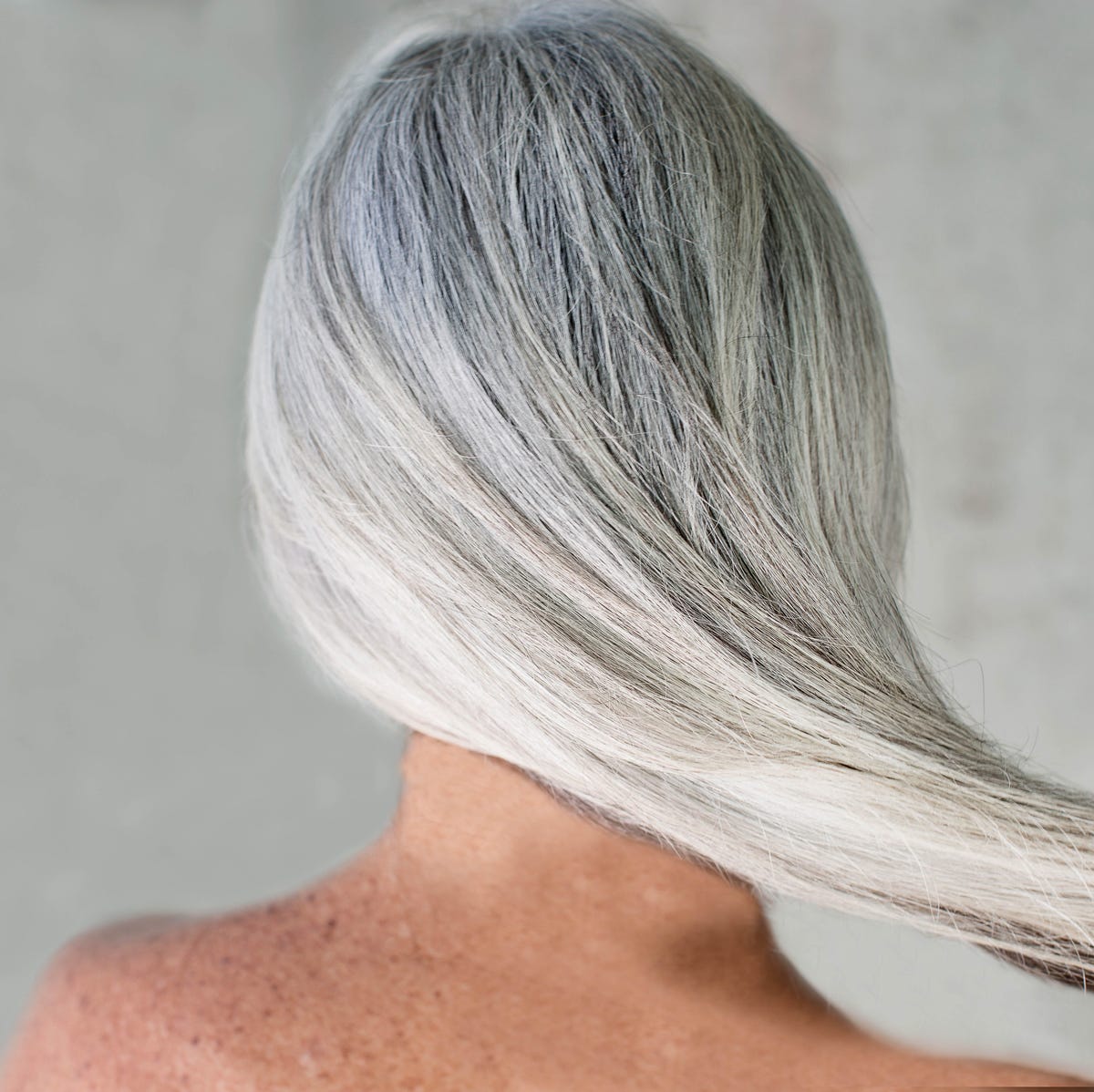 白髪が目立たないヘアカラーを知りたい。年代ごとの取り入れ方とおすすめ5大カラーホットペッパービューティーマガジン