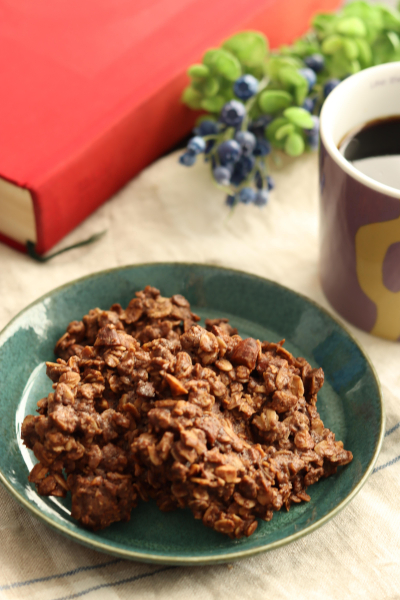 油不使用 チョコ不使用 レンジ使用 ココアパウダーとはちみつと卵で 『マグカップココアブラウニー』 混ぜてチンするだけ👐生理中の甘いもの&チョコ欲を満たしながら ダイエット中の冷え解消＋便秘解消も❗️ ヨーグルトやベリーソースをかけても最高に美味しいよ