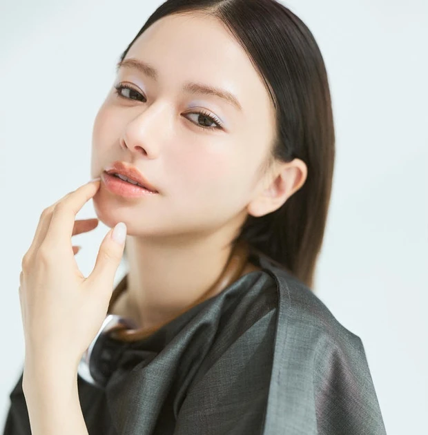 20代のスキンケア 美肌女優・福原遥ちゃんに学ぶ！ツヤ美肌の作り方Ray レイ