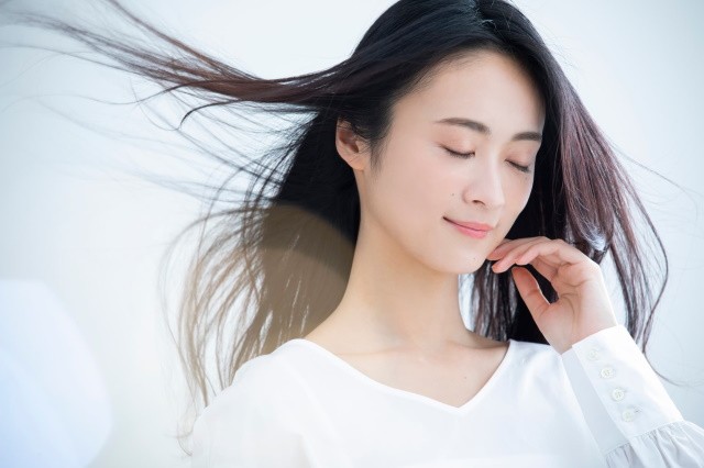 真夏が来る前に毛穴トラブルを脱却！肌がきれいな人たちがやってる本気のスキンケアViVi