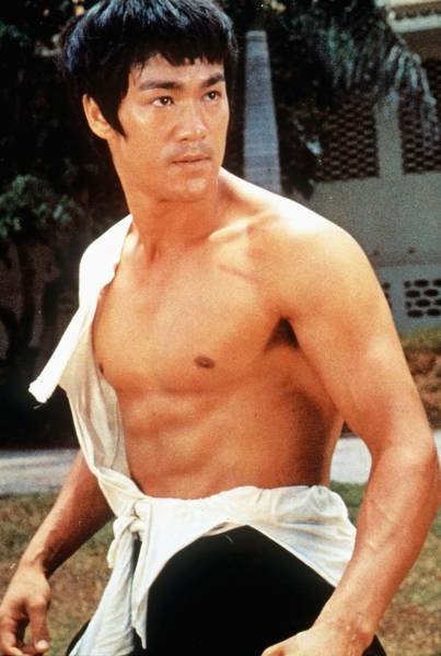ブルース・リー 李小龍Bruce Lee – ジークンドー達人・名人・秘伝の師範たち武道・武術の総合情報サイト WEB秘伝