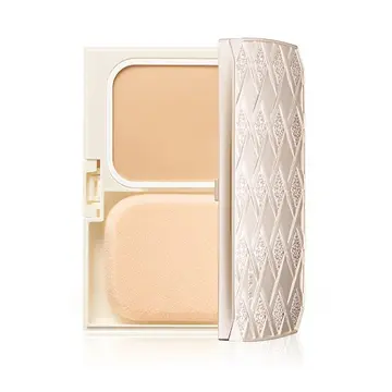 色白向けリキッドファンデのおすすめランキング14選。LDKとヘアメイクが人気商品を徹底比較