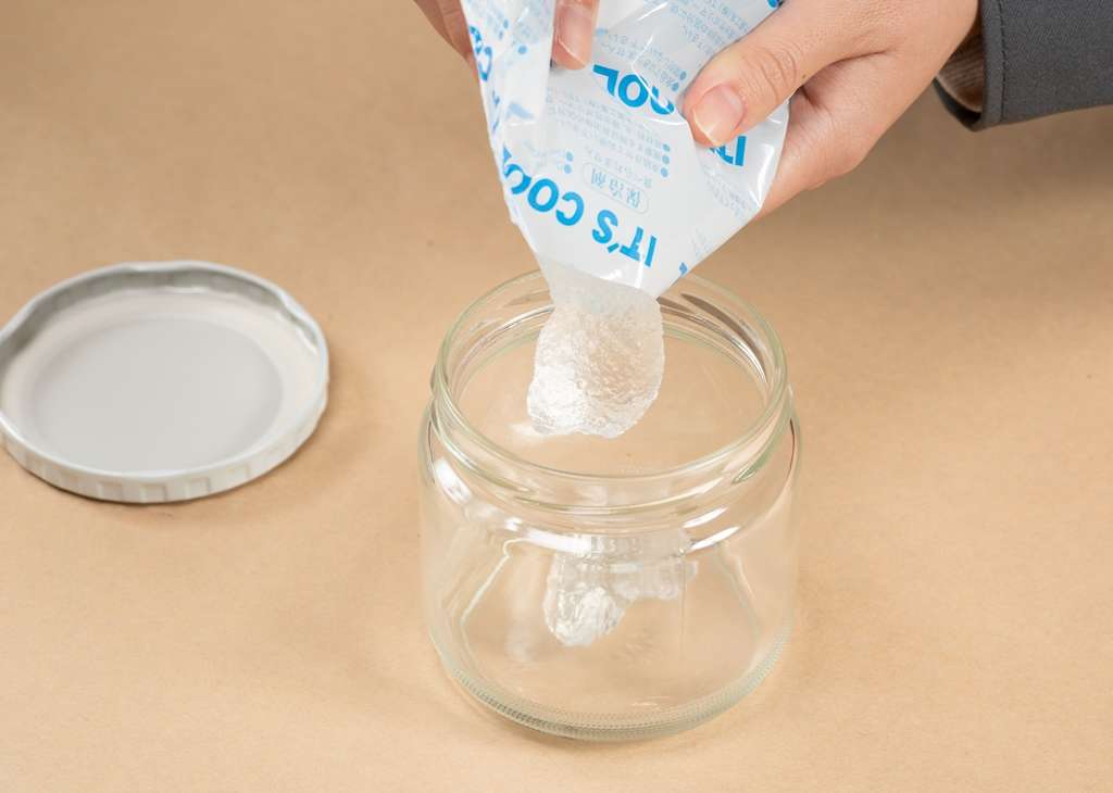 予算はたったの300円。家にある空きビンでアロマディフューザーを手作りしてみた