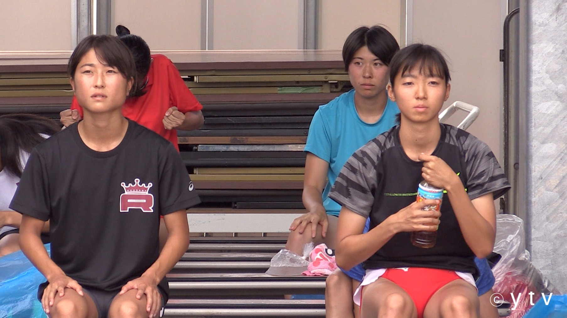 陸上 「腹筋がチョコレート板」塩見綾乃の鍛え上げた衝撃バキバキ筋肉ラン「カッコ良すぎる」 - 陸上 : 日刊スポーツ