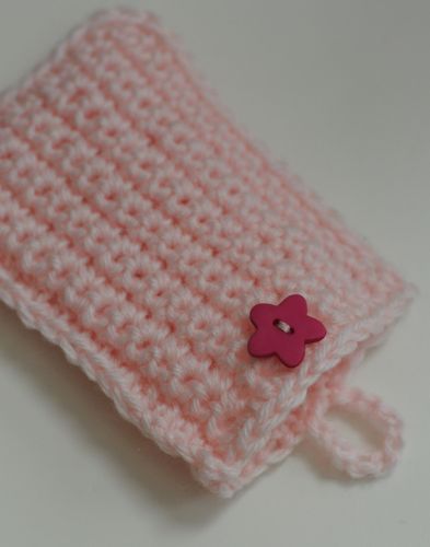 おうちで簡単＊米ぬかカイロの作り方前回は、体の冷えや疲れを癒してくれる 「米ぬかカイロ」の存在をご紹介しました♪ そして今回は、そんな 米ぬかカイロ の手作り方法をご紹介💡 とっても簡単に作れる上、一度作れば 一定期間は繰り返し使えるのが 米ぬかカイロの