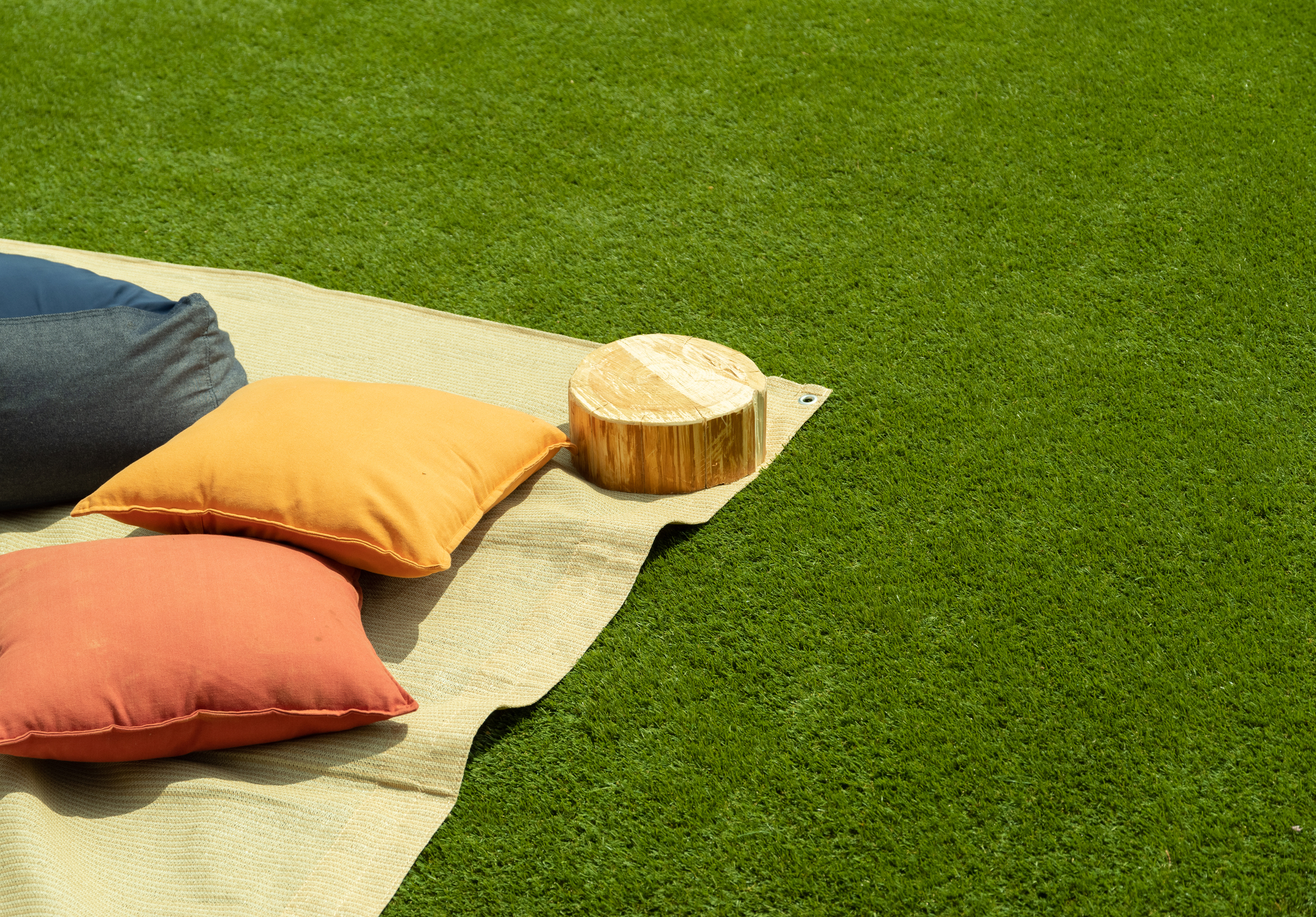 人工芝施工の仕上げ人工芝DIYアカデミ