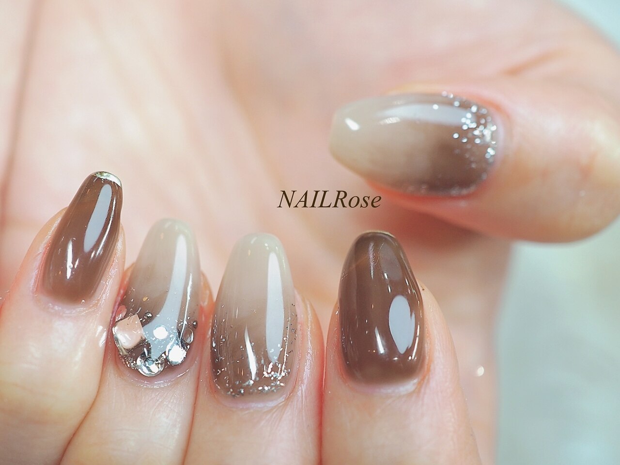 セルフジェルネイルの簡単なやり方とコツ 初心者向き解説ジェルネイルAll About