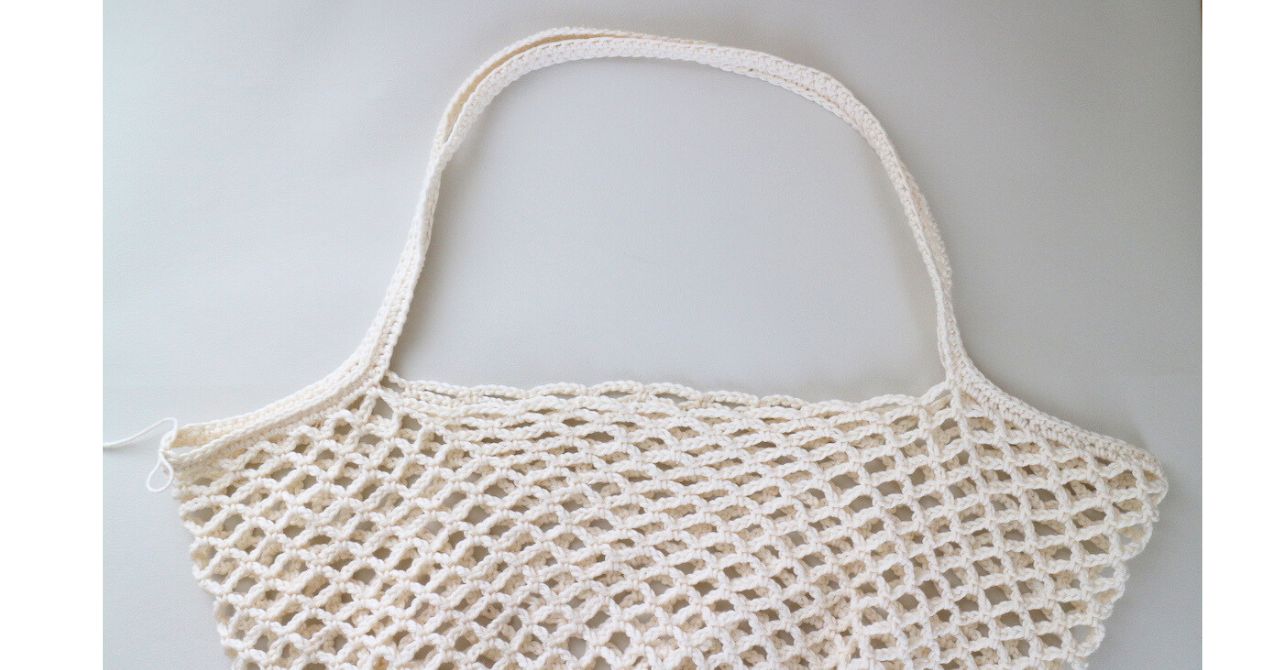 100均糸かぎ針編み編み物 小さめエコバッグ