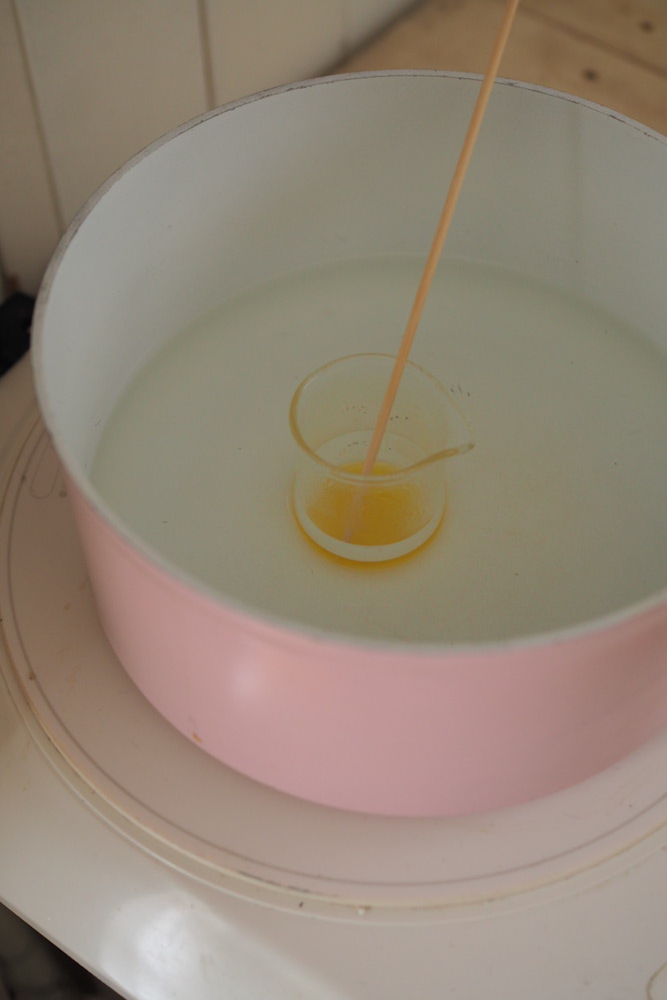 蜜蠟とシアバターのリップクリームの作り方アロマの保健室