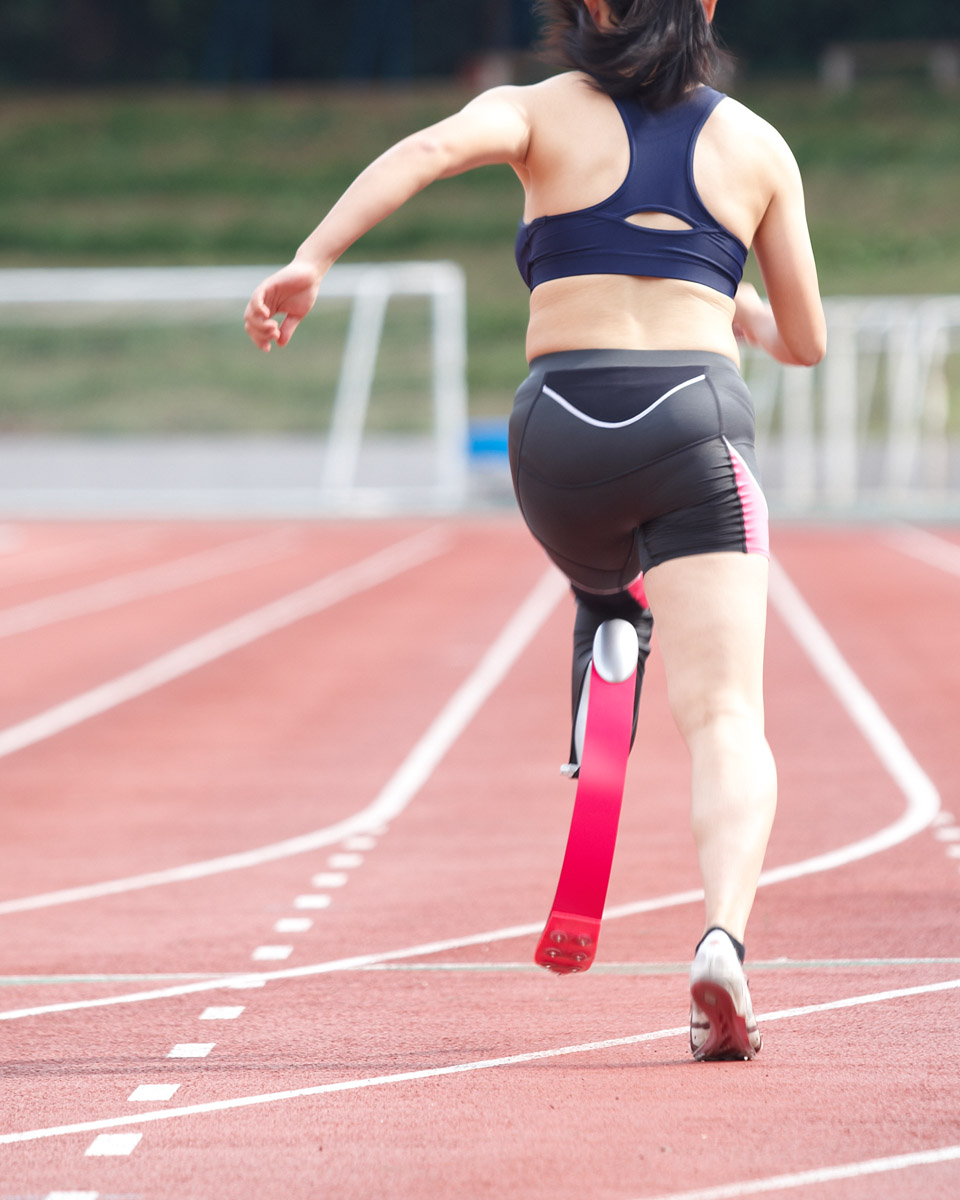 義足のカスタム量産ソリューションを独自開発する インスタリムの日本向け3Dプリント義足製品を公開AXIS Webデザイン の視点で、人間の可能性や創造性を伝えるメディア