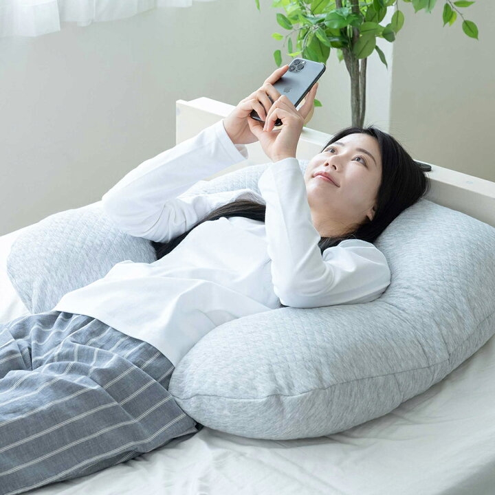 AmazonTSdrena うつ伏せ クッション スマホ うつ伏せ寝 枕 三角クッション 身体にフィット ゲーム 読書 姿勢 サポート ごろ寝高反発 抗菌 防臭 形状記憶 メモリーフォーム 背もたれ 足枕 むくみ 腰痛 肩こり 軽減 ベッド リビングクッション SPM-MLFCP-GY枕