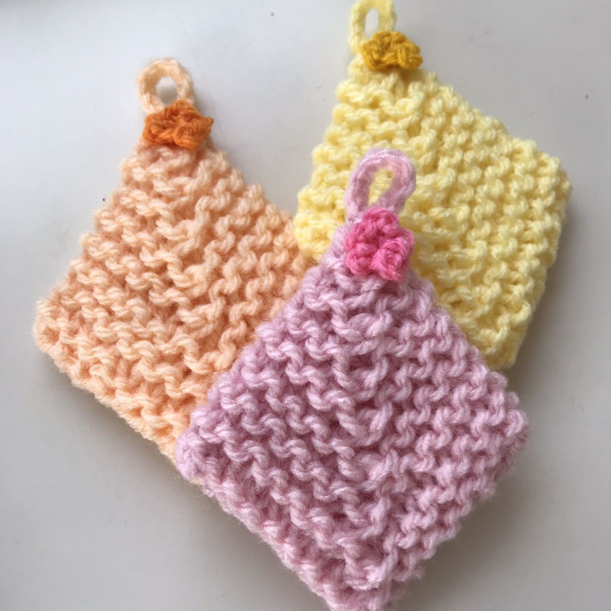 かわいくてエコ！アクリルたわしの図案・編み方4作品ぬくもり