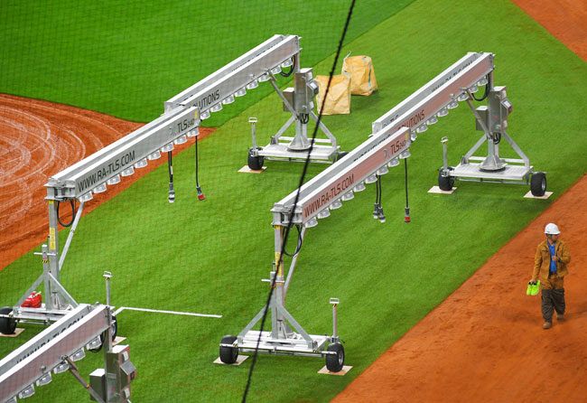 エスコンフィールドの芝はどのようになっているか？ : 野球の記録で話したい