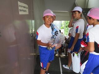 服のまま水に落ちたらどうする？知っておこう！着衣水泳海と日本PROJECT in 東京