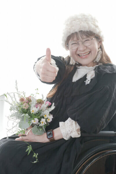 目を見開く人の心理12個男性の「好き視線」５つ-コミュニケーションはMayonez