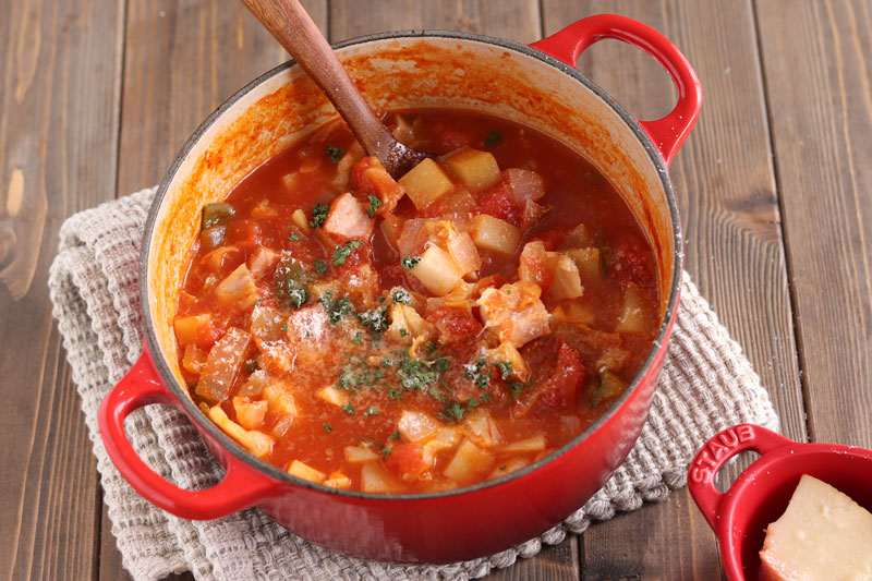 野菜タップリ！痩せるコンソメスープ