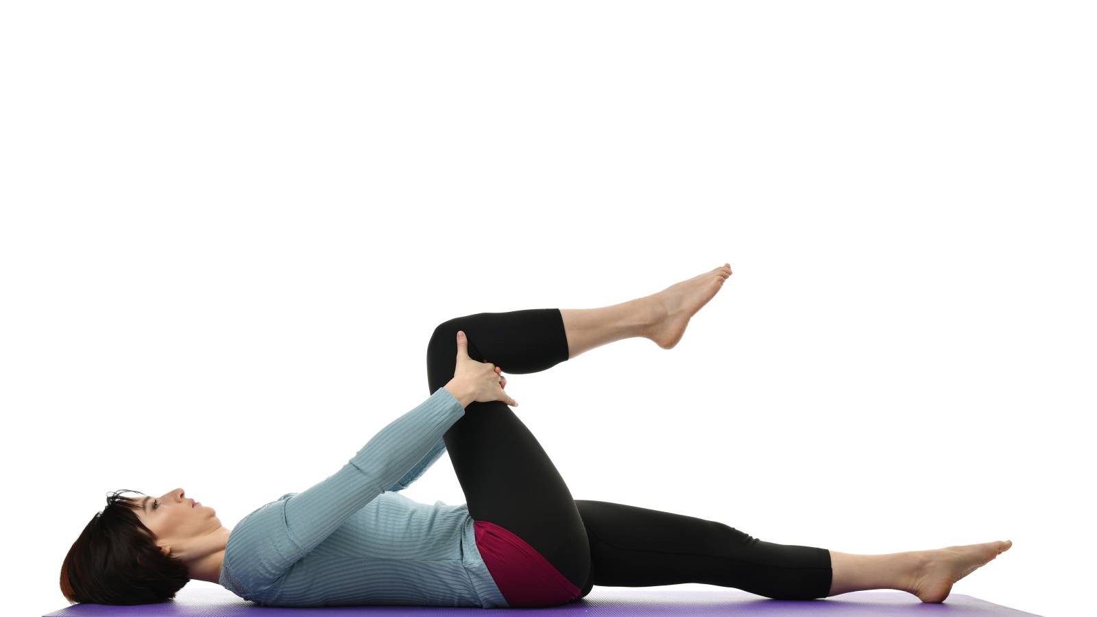 膝を抱えるストレッチをしているイラスト142208043 毎月1点無料 フリー のストックフォト イメージマート