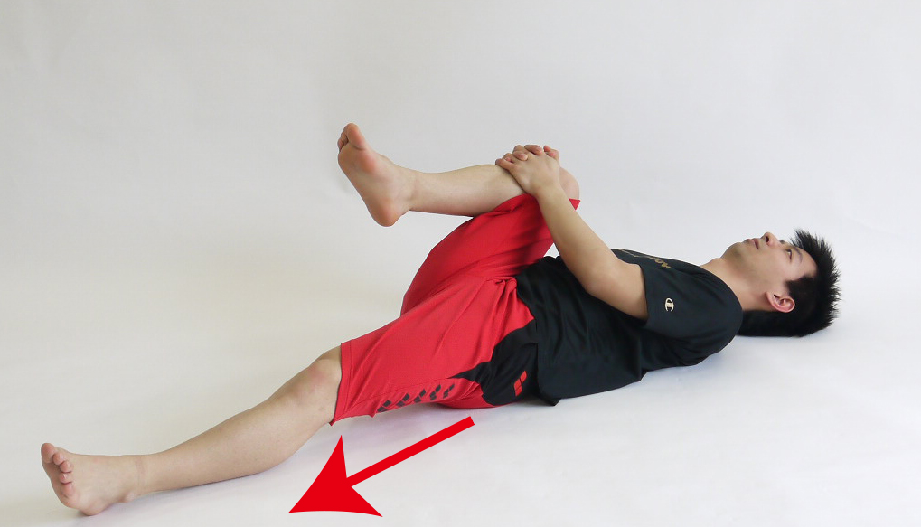 ひざ抱えストレッチ：今日の1ポーズストレッチ：日経Gooday グッデイ