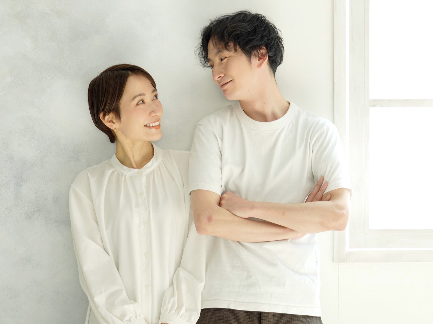 男性が女性の肩を抱く時の心理11つ上手な反応の仕方は？BELCY