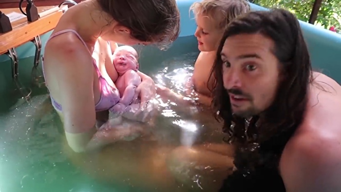 ギャラリー：新型コロナ患者で溢れる病院よりも自宅出産を選ぶ女性たち、写真15点ナショナルジオグラフィック日本版サイト