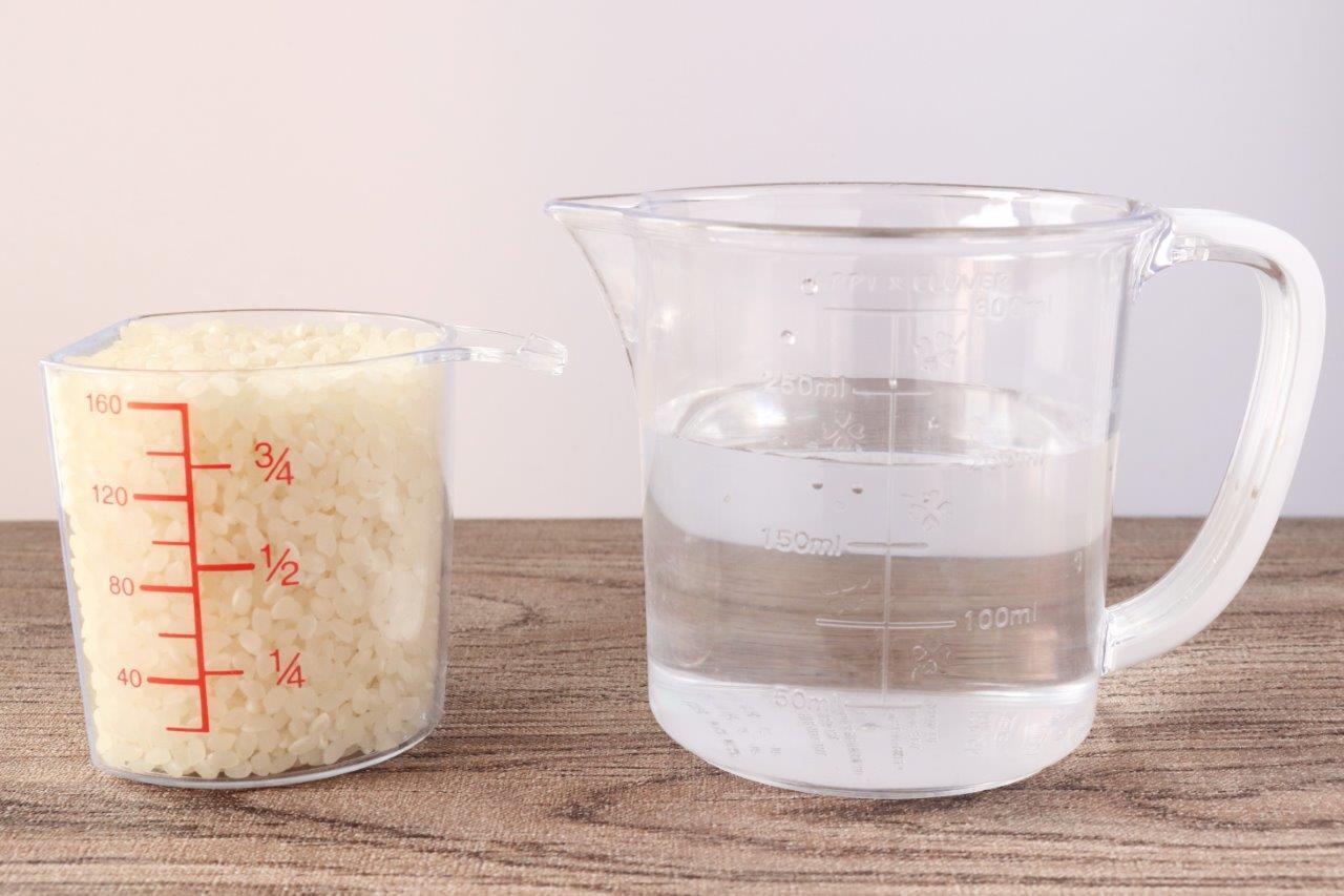 米１合は約１５０グラム！ 測り方や水の量やカロリー、糖質量などを詳しく解説 – grapeグレイプ