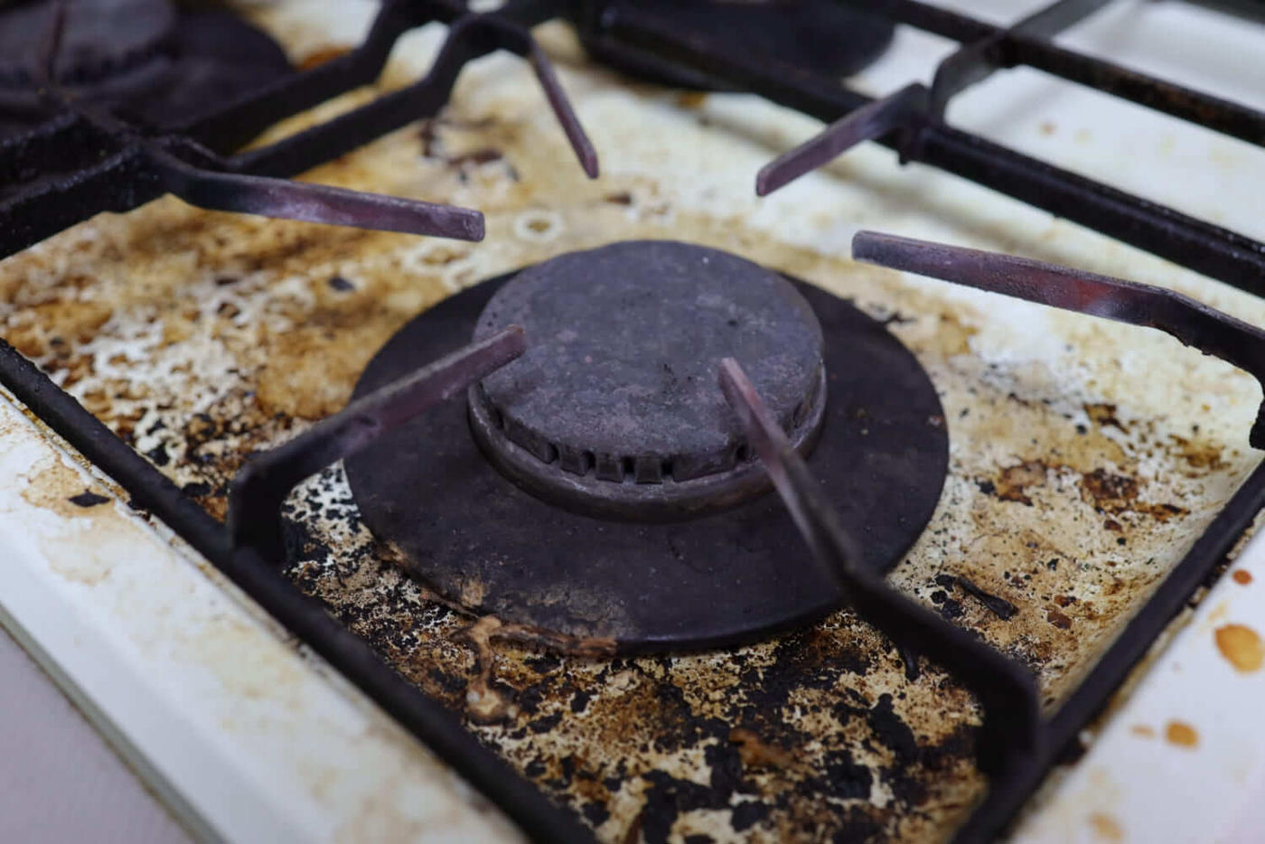 サッと使える重曹パッド 15個入 KZ-141使い捨てスポンジ 固め ハード 重曹入り 洗剤不要 水だけ キッチン 掃除 油汚れ 焦げ付きコゲつき 冷蔵庫 水回り シンク ガスコンロ IHオンラインショップびーんず