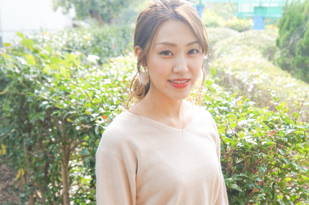 VtubeStudio対応 白髪パーカーの女の子 汎用モデル- 春野あお - nizima by Live2D