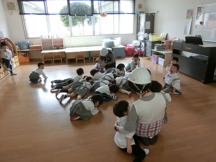 避難訓練 火災 ♪ラミネートシアター保育教材