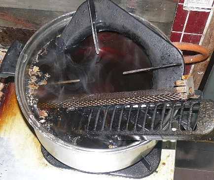 ガスコンロ掃除のおすすめグッズ10選重曹やセスキで焦げ・こびりつき・油汚れにROOMIE ルーミー