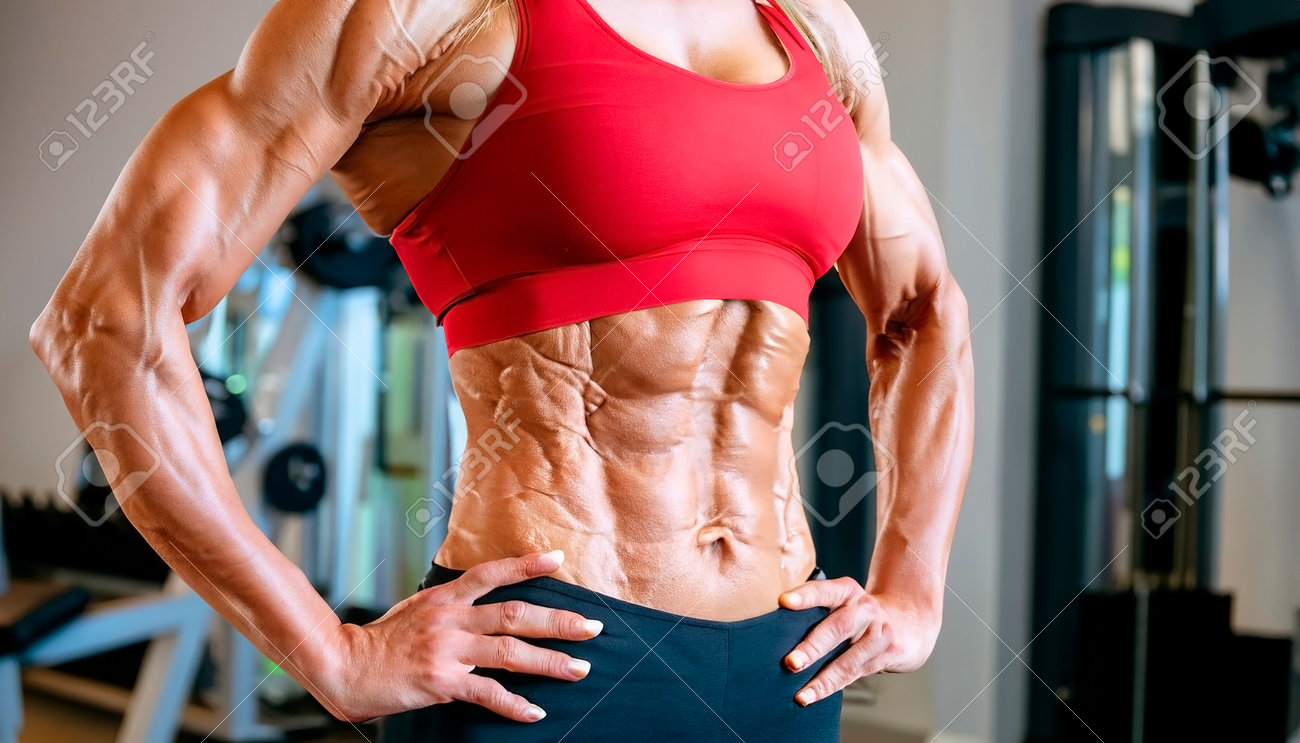 女性の筋トレ効果が出るのはいつから？継続期間別に体型の変化を紹介