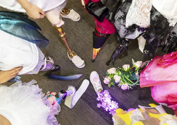 HERO X日本一かっこよく義足を履きこなすパラアスリート、佐藤圭太 HEROS