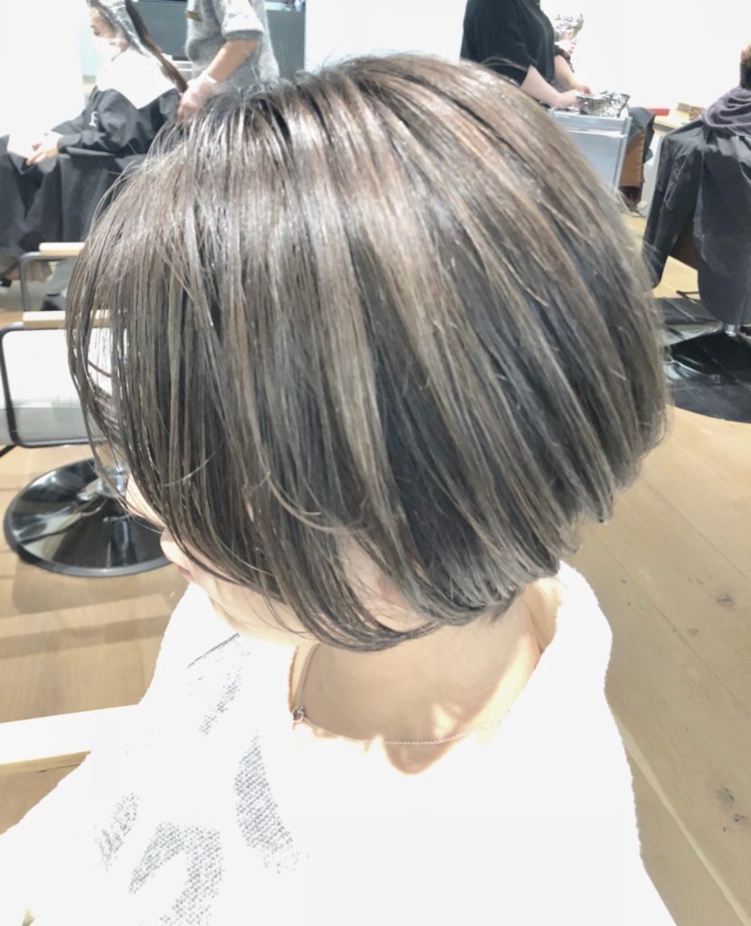 私のグレイヘアライフ ～移行期も楽しく過ごすヘアスタイル～MAGNOLiAマグノリア東京・青山・表参道にあるパーマ専門店
