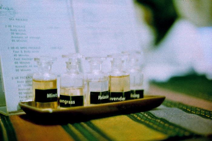 消臭に使える！アロマ重曹の作り方。天然の消臭剤で暮らしをすっきり整えようアロマライフスタイル