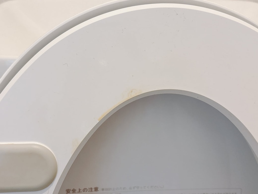 便座の黄ばみをキッチンハイターで簡単に落とす方法