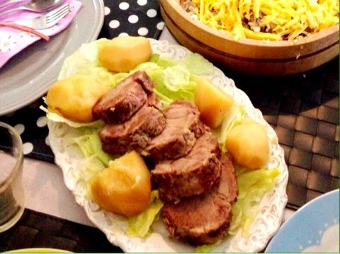 本格派アイスバインと付け合わせ