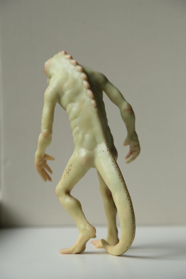 トカゲ人間」のアイデア 140 件トカゲ, エルダースクロール, レプティリアン