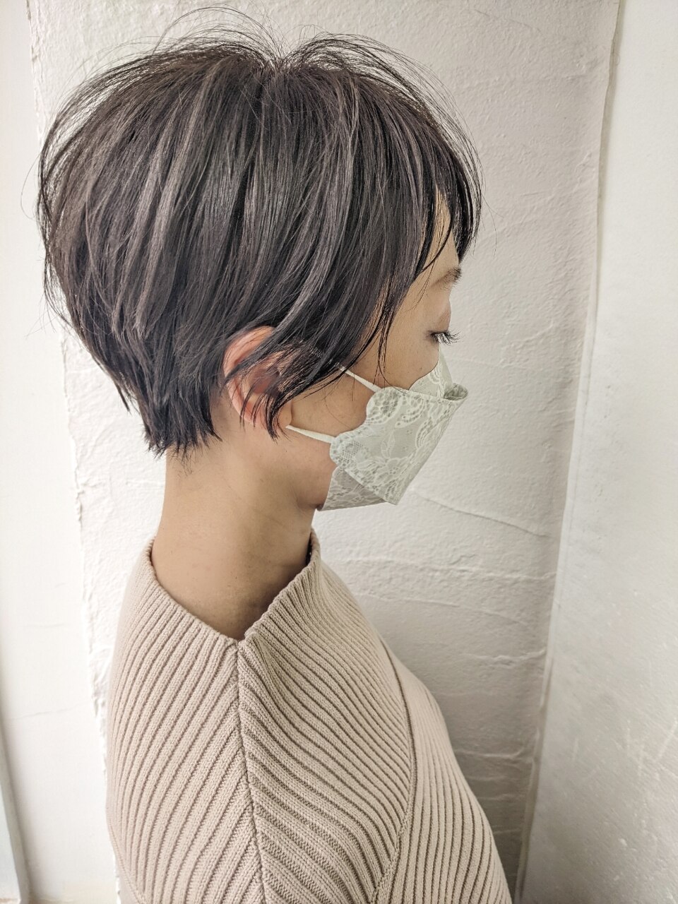 白髪が目立たない自然な髪色を実現！白髪ぼかしの効果とメリットコラム Ash 十日市場店 相原 瞳Ash オフィシャルサイト