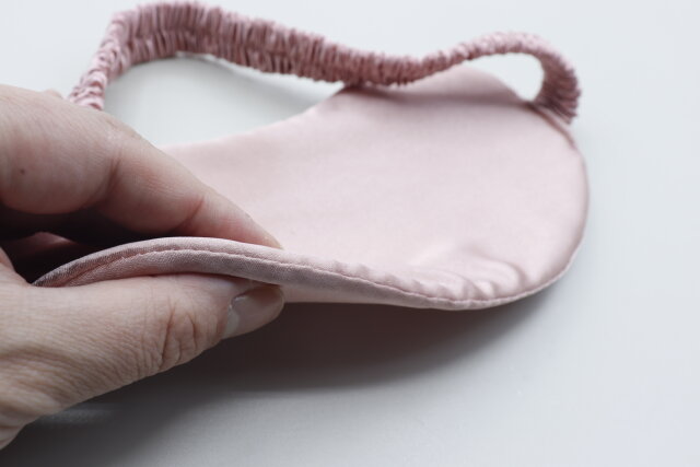 100均のアイマスクを紹介ダイソーの目を冷やすグッズ・ホットアイマスクもランク王