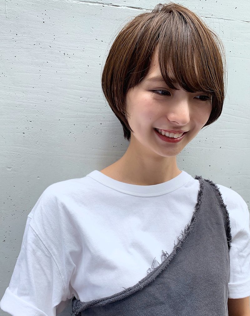 2025年秋 ショートヘアで小顔効果UP！小顔効果の秘密とは？PEEK-A-BOO 美容室 オフィシャルサイト