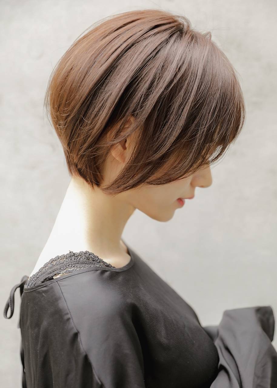 輪郭に沿う前髪で小顔効果を‼️