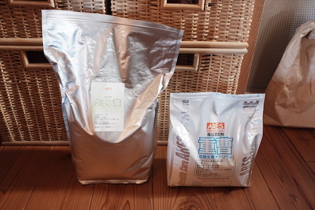 楽天市場数量限定 お買得 重曹泡のバスクリーナー 500ml 合成界面活性剤不使用 無添加 お風呂掃除 湯あか 風呂用洗剤 バスタブ洗浄 丹羽久: 丹羽久 楽天市場店