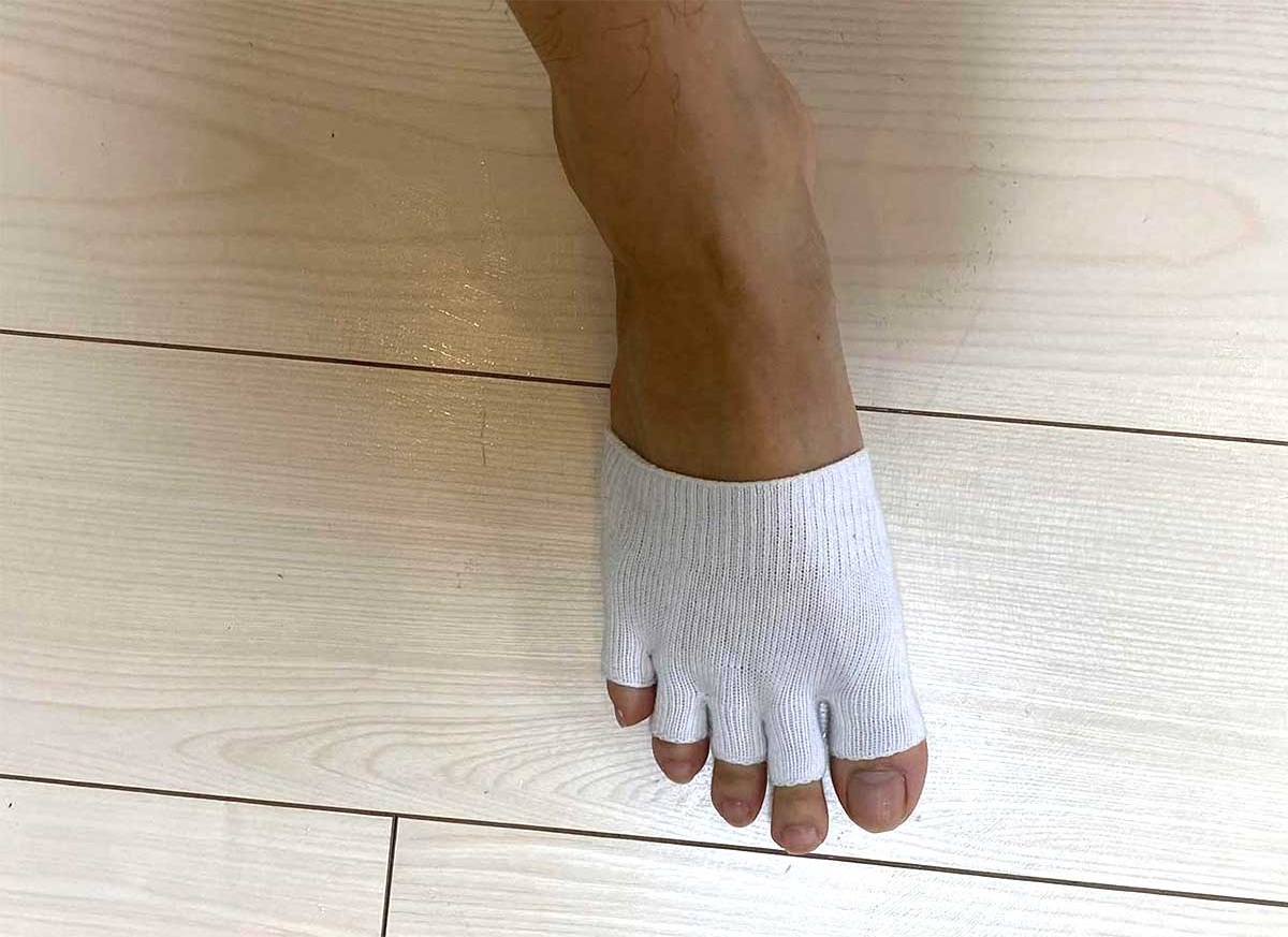 限りなく素足 指先をカットした「ムレ対策ソックス」を1日中履いて検証したその名も『足ムレないす！』ロケットニュース24