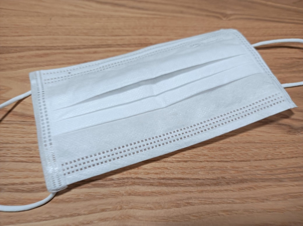 少しでも小顔に見せたい😷マスクサイズ調整裏技小顔効果不織布マスク立体マスクTikTok